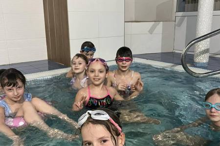 galeria.zdjec_.zimowiska.dla_.dzieci.w.gorach.2026nefryt_102