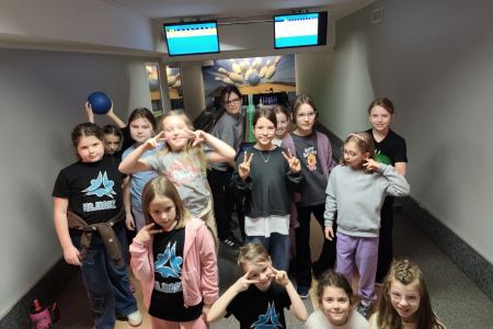 galeria.zdjec_.zimowiska.dla_.dzieci.nad_.jeziorem.2026.bialy_