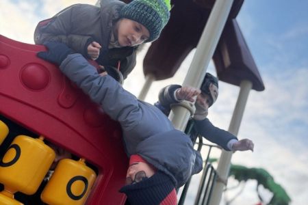 galeria.zdjec_.zimowiska.dla_.dzieci.nad_.jeziorem.2026.bialy_120