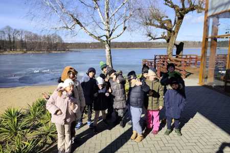 galeria.zdjec_.zimowiska.dla_.dzieci.nad_.jeziorem.2026.bialy_166