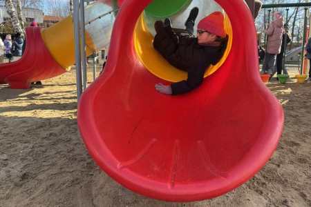 galeria.zdjec_.zimowiska.dla_.dzieci.nad_.jeziorem.2026.bialy_184