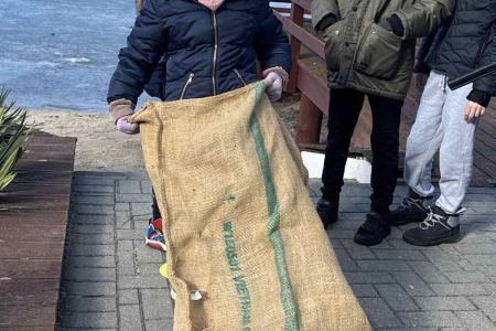 galeria.zdjec_.zimowiska.dla_.dzieci.nad_.jeziorem.2026.bialy_211