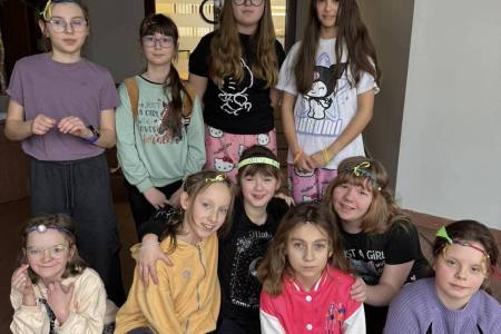 galeria.zdjec_.zimowiska.dla_.dzieci.nad_.jeziorem.2026.bialy_22