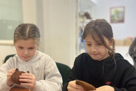 galeria.zdjec_.zimowiska.dla_.dzieci.nad_.jeziorem.2026.bialy_38