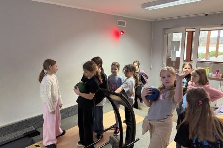 galeria.zdjec_.zimowiska.dla_.dzieci.nad_.jeziorem.2026.bialy_86