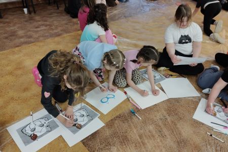 galeria.zdjec_.zimowiska.dla_.dzieci.nad_.jeziorem.2026.bialy_92