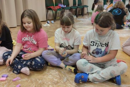 galeria.zimowiska.dla_.dzieci.nad_.jeziorem.2026.bialy_9