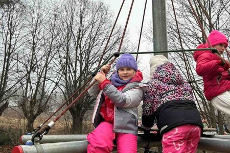 zimowiska-dla-dzieci-galeria-topaz-gory-zimowiska2026_33