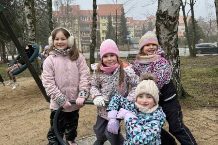 zimowiska-dla-dzieci-galeria-topaz-gory-zimowiska2026_35