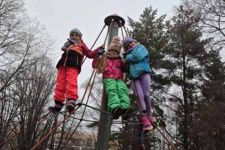 zimowiska-dla-dzieci-galeria-topaz-gory-zimowiska2026_7