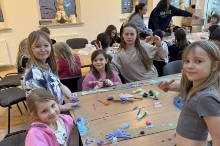 1_galeria.zdjec_.zimowiska.dla_.dzieci.nad_.jeziorem.2026_131