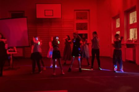 1_galeria.zdjec_.zimowiska.dla_.dzieci.nad_.jeziorem.2026_170