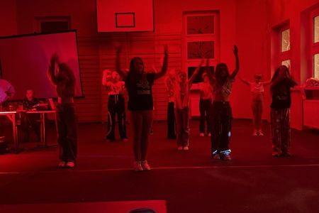 1_galeria.zdjec_.zimowiska.dla_.dzieci.nad_.jeziorem.2026_172