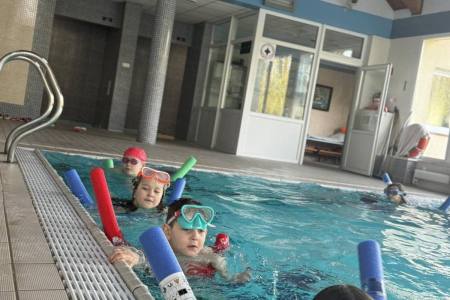 1_galeria.zdjec_.zimowiska.dla_.dzieci.nad_.jeziorem.2026_180