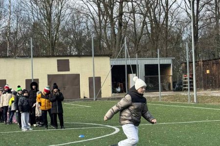 galeria.zdjec_.zimowiska.dla_.dzieci.nad_.jeziorem.2026_12