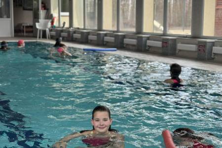 galeria.zdjec_.zimowiska.dla_.dzieci.nad_.jeziorem.2026_144