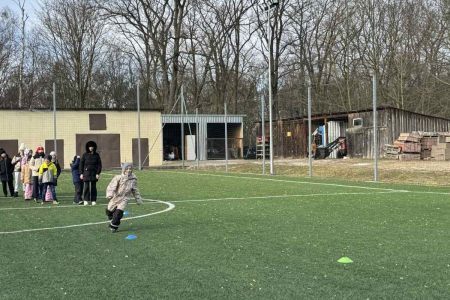 galeria.zdjec_.zimowiska.dla_.dzieci.nad_.jeziorem.2026_18