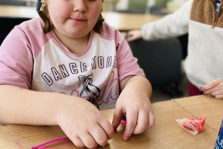 galeria.zdjec_.zimowiska.dla_.dzieci.nad_.jeziorem.2026_189