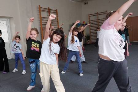 galeria.zdjec_.zimowiska.dla_.dzieci.nad_.jeziorem.2026_209