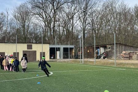 galeria.zdjec_.zimowiska.dla_.dzieci.nad_.jeziorem.2026_22