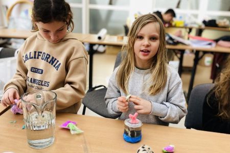 galeria.zdjec_.zimowiska.dla_.dzieci.nad_.jeziorem.2026_296