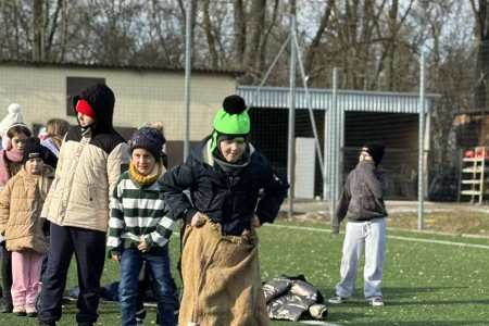 galeria.zdjec_.zimowiska.dla_.dzieci.nad_.jeziorem.2026_41