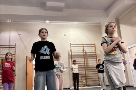 galeria.zdjec_.zimowiska.dla_.dzieci.w.gorach.2026.lezeczki.jezioro_16