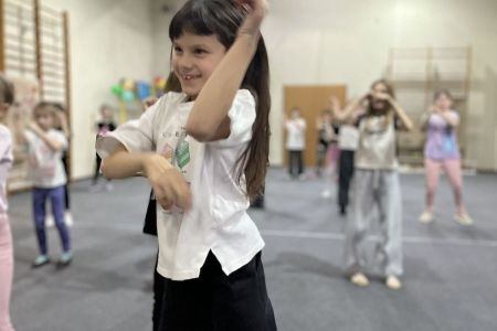 galeria.zdjec_.zimowiska.dla_.dzieci.w.gorach.2026.lezeczki.jezioro_163