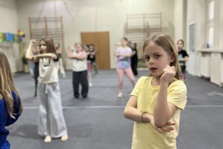 galeria.zdjec_.zimowiska.dla_.dzieci.w.gorach.2026.lezeczki.jezioro_165