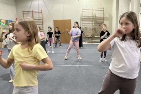 galeria.zdjec_.zimowiska.dla_.dzieci.w.gorach.2026.lezeczki.jezioro_166