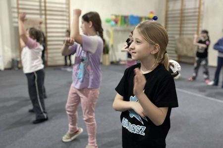 galeria.zdjec_.zimowiska.dla_.dzieci.w.gorach.2026.lezeczki.jezioro_167