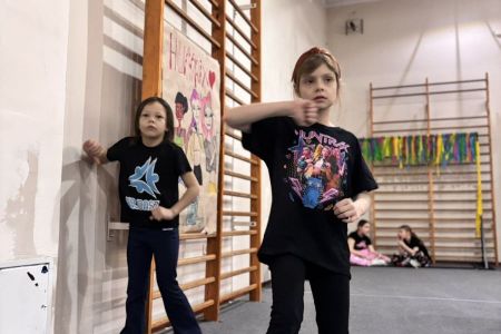 galeria.zdjec_.zimowiska.dla_.dzieci.w.gorach.2026.lezeczki.jezioro_17