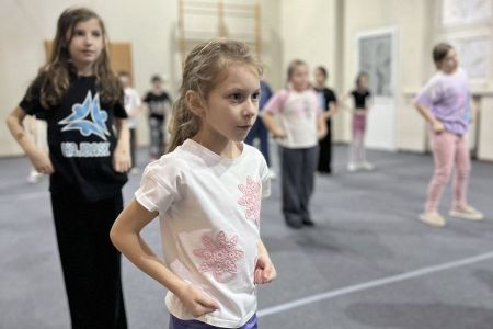 galeria.zdjec_.zimowiska.dla_.dzieci.w.gorach.2026.lezeczki.jezioro_205