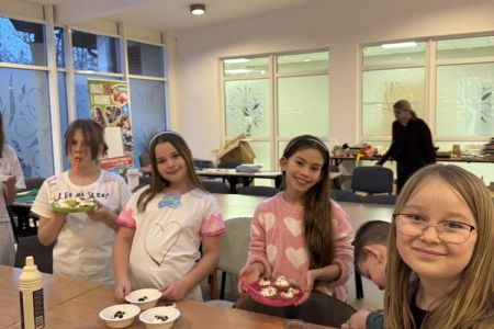 galeria.zdjec_.zimowiska.dla_.dzieci.w.gorach.2026.lezeczki.jezioro_208