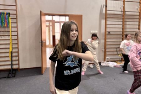 galeria.zdjec_.zimowiska.dla_.dzieci.w.gorach.2026.lezeczki.jezioro_26