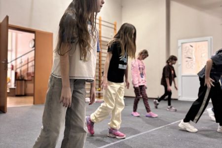 galeria.zdjec_.zimowiska.dla_.dzieci.w.gorach.2026.lezeczki.jezioro_27