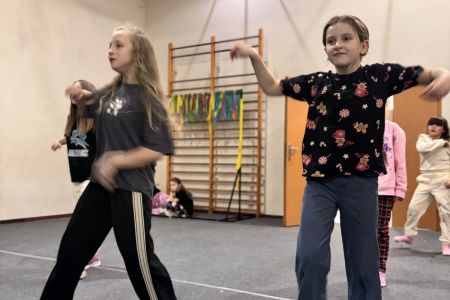 galeria.zdjec_.zimowiska.dla_.dzieci.w.gorach.2026.lezeczki.jezioro_32