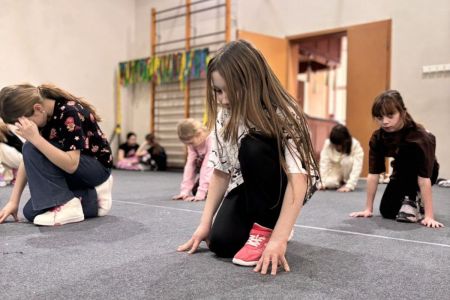 galeria.zdjec_.zimowiska.dla_.dzieci.w.gorach.2026.lezeczki.jezioro_33