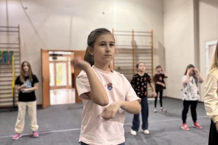 galeria.zdjec_.zimowiska.dla_.dzieci.w.gorach.2026.lezeczki.jezioro_38