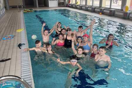 galeria.zdjec_.zimowiska.dla_.dzieci.w.gorach.2026.lezeczki.jezioro_84