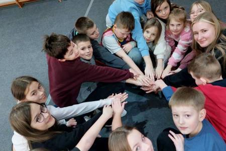 galeria.zdjec_.zimowiska.dla_.dzieci.w.gorach.2026.lezeczki_39