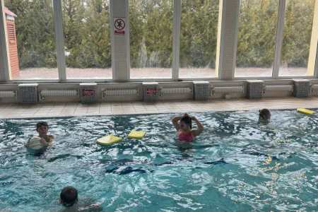 galeria.zdjec_.zimowiska.dla_.dzieci.w.gorach.2026.lezeczki_86